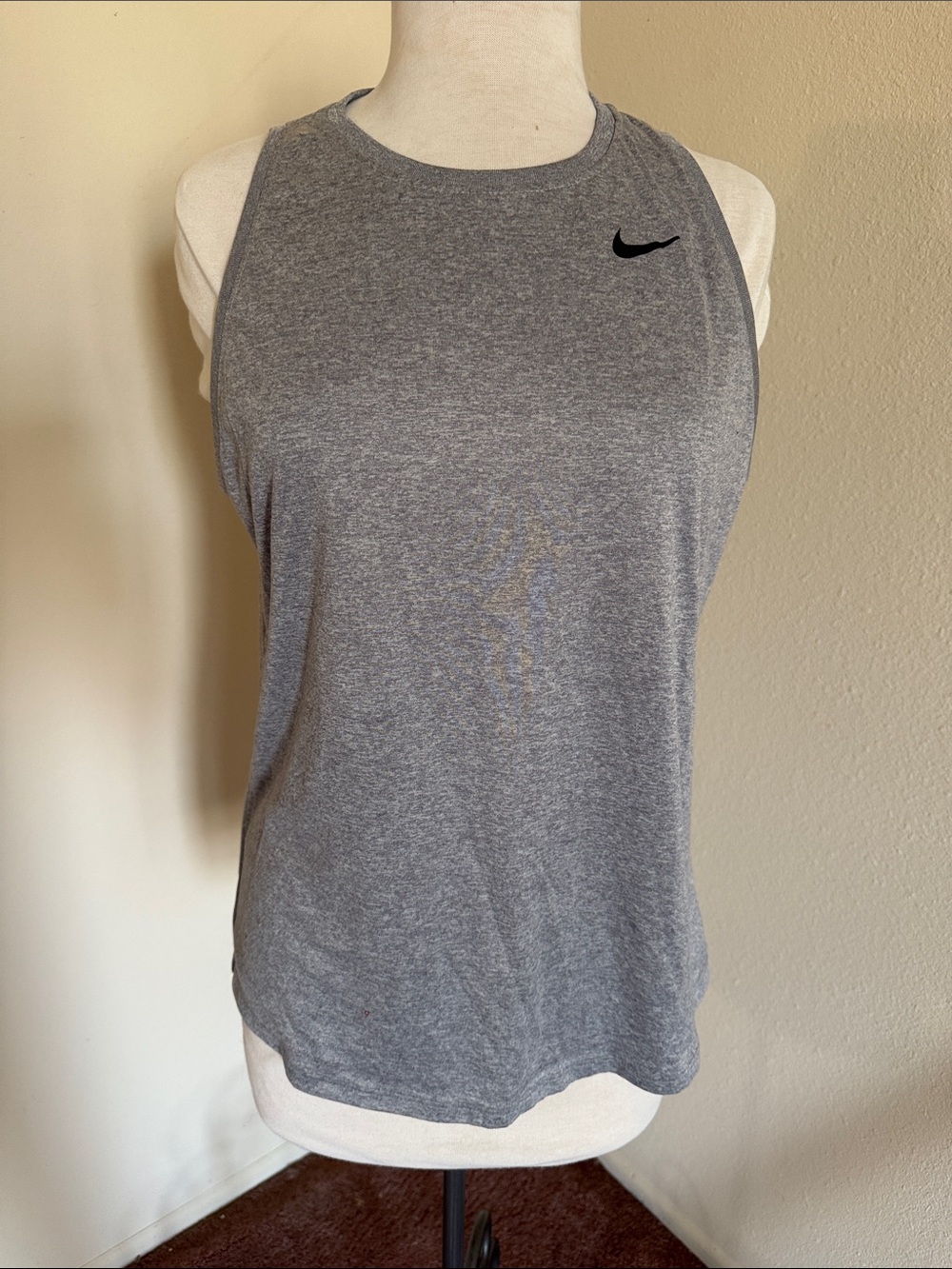 Nike Heather Gray Women's Sleeveless Athletic Tank